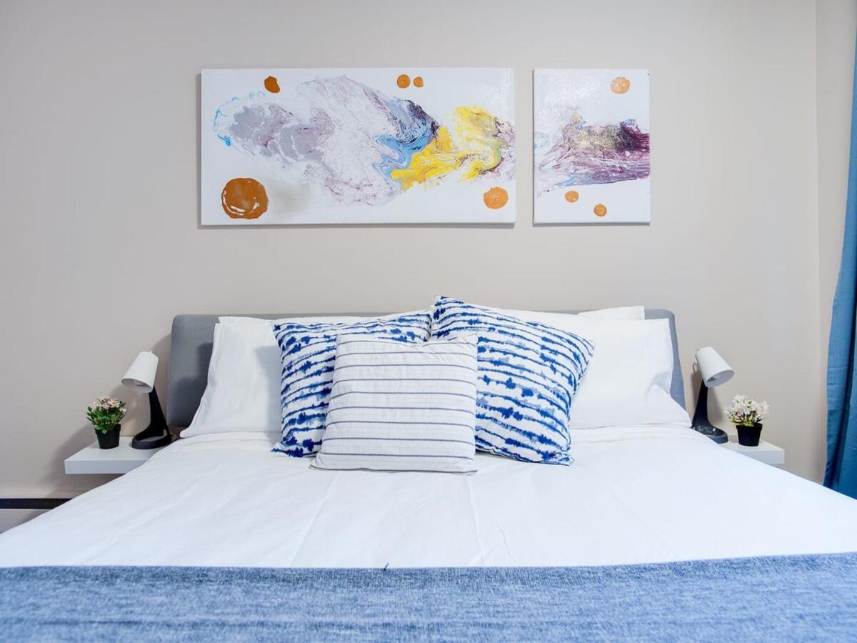Gorgeous 2Br Condo W Parking Patio Coffee! Calgary Zewnętrze zdjęcie